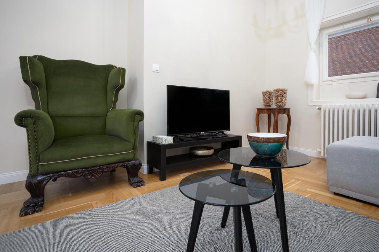 Golden Hour Apartment Budapest Exterior photo